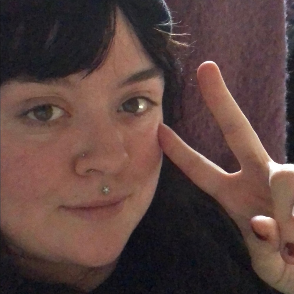Meet your Posher, Rhi